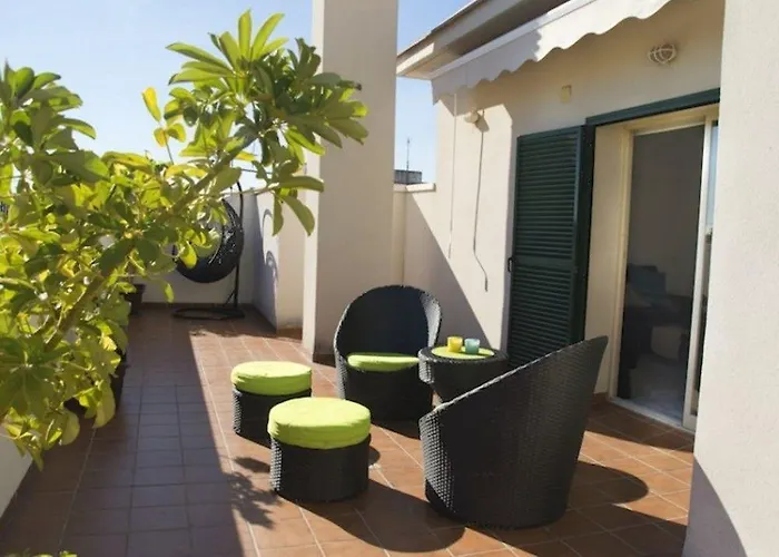 Living4malaga Superior Hotel